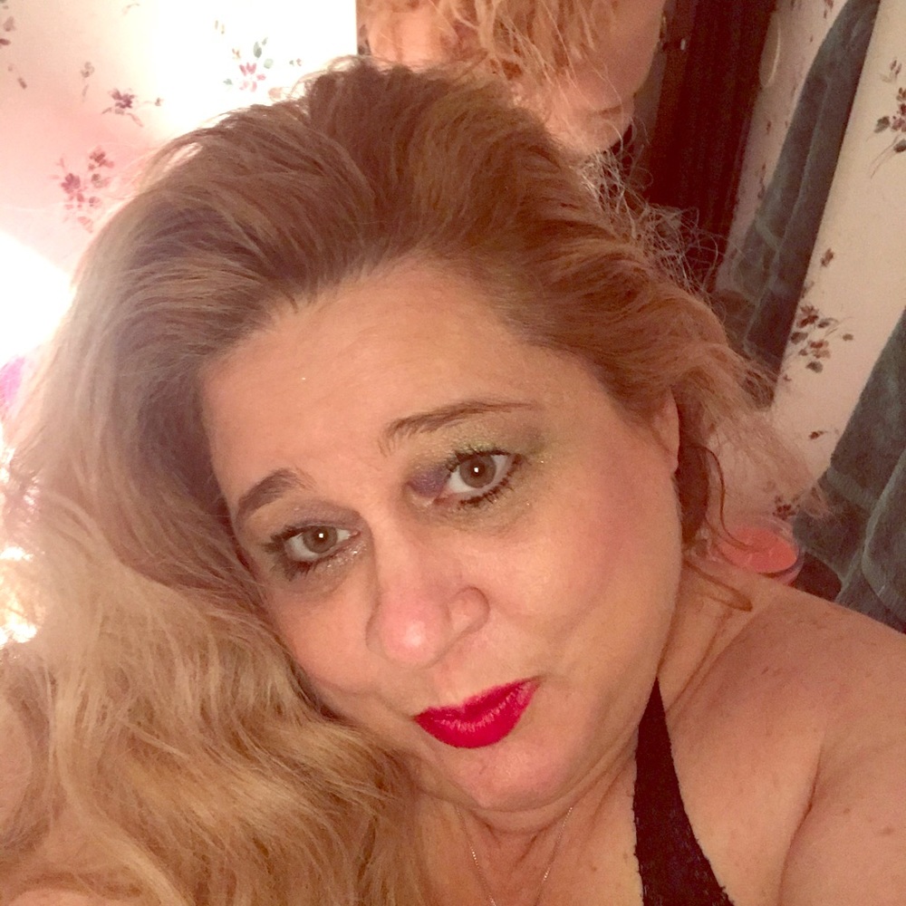 Meet your Posher, Gina